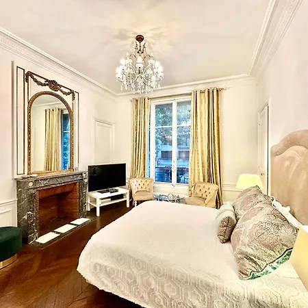 Royal 240 M2 Trocadero Eiffel Towel Апартаменты Париж