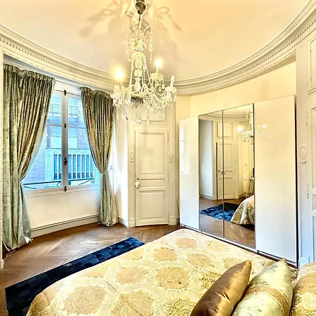 Апартаменты Royal 240 M2 Trocadero Eiffel Towel Париж